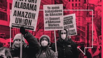 Picture of picketers supporting Alabama Amazon workers